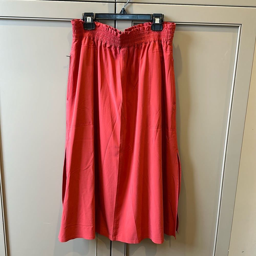 Athleta midi skirt